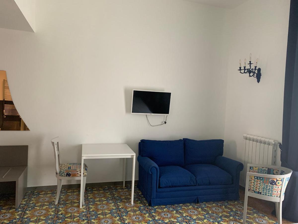 Specchio Di Parthenope Bed & Breakfast Napoli